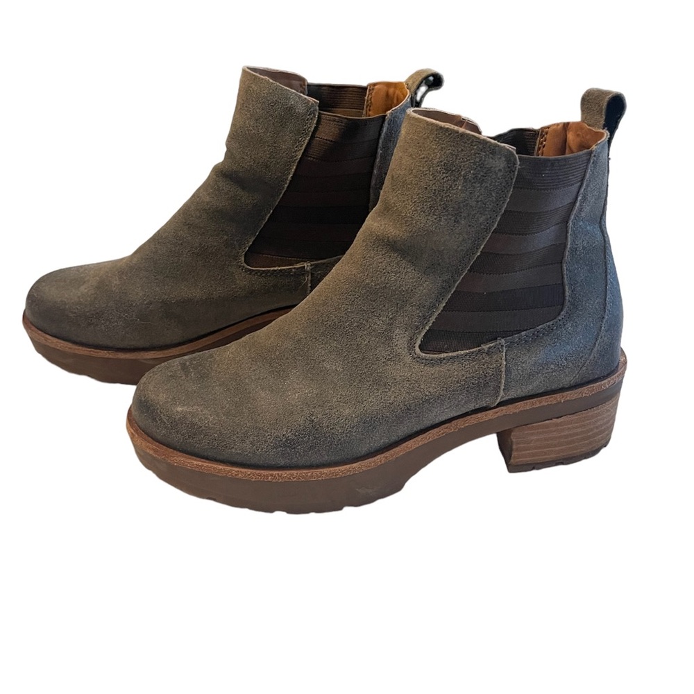 Kork Ease Chelsea Boots / Size: 6